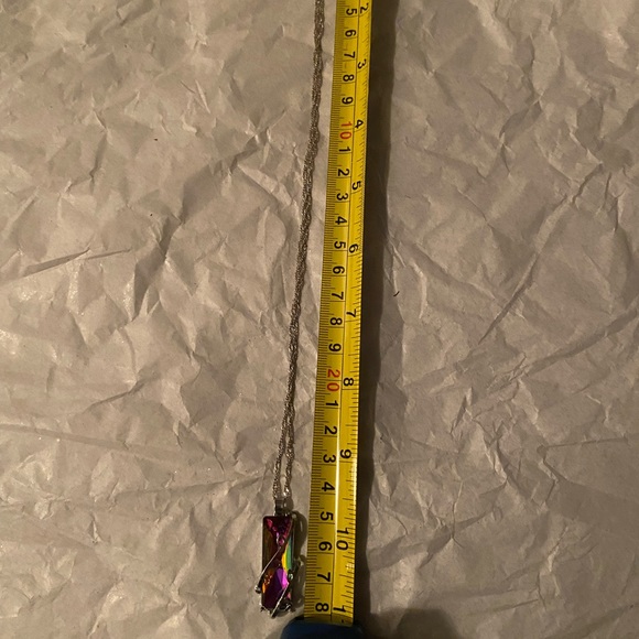 Crystal necklace, stunning colors that change in different light. - Picture 5 of 10